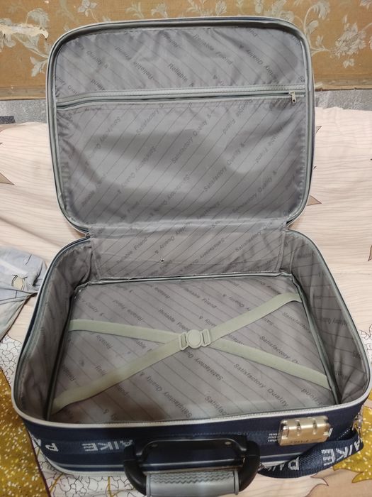 Чемодан портфель сумка