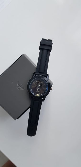 Ceas Emporio Armani,negru,curea silicon!