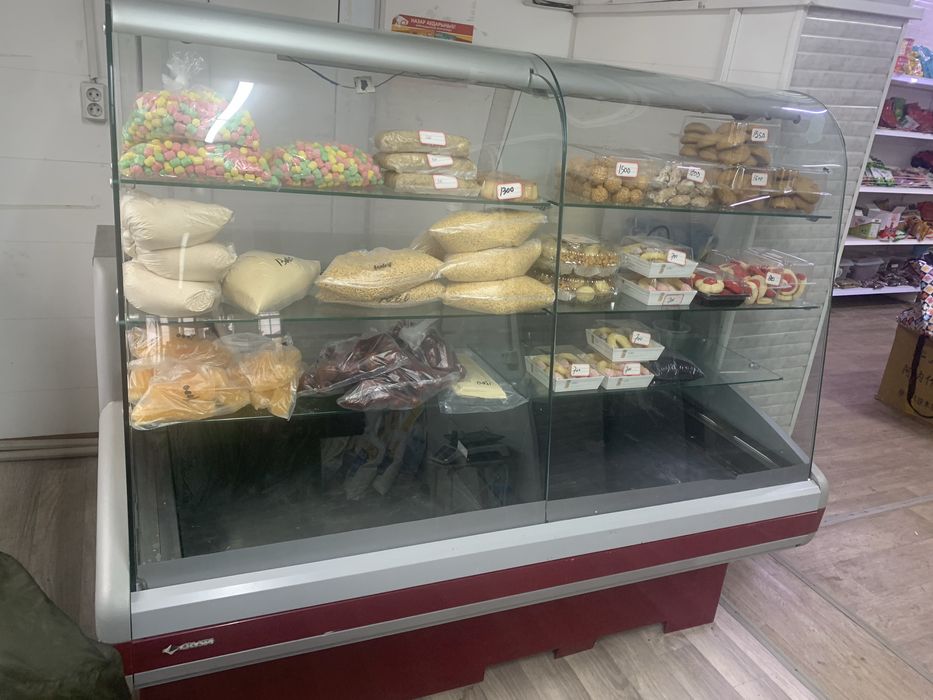 Витринный холодильник