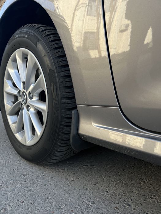 Брызговики (полиуретан) Toyota Corolla E210