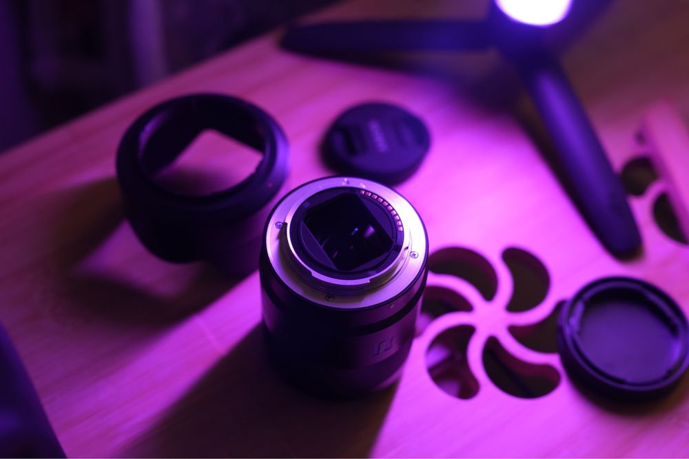 Sony FE 55mm f/1.8 Sonnar T* ZA твърд обектив за sony E mount