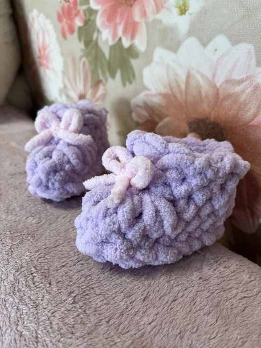 Детские вязаные пинетки