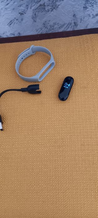 Смарт гривна MI SmartBand4