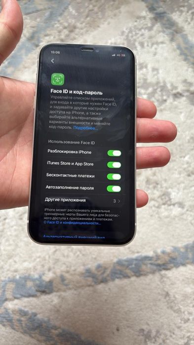 •	iPhone 11 128GB полный комплект