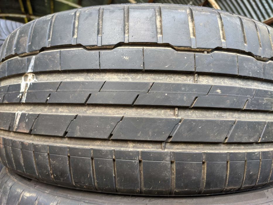 2бр Летни гуми 225 40 19 - Hankook