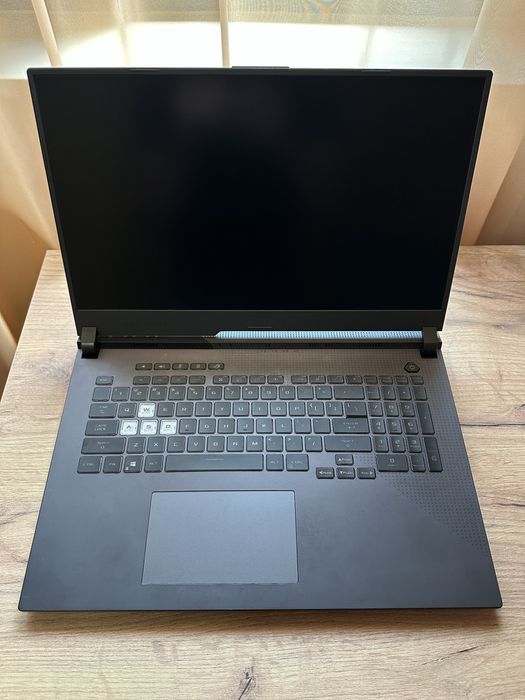 Laptop Asus ROG Strix G17