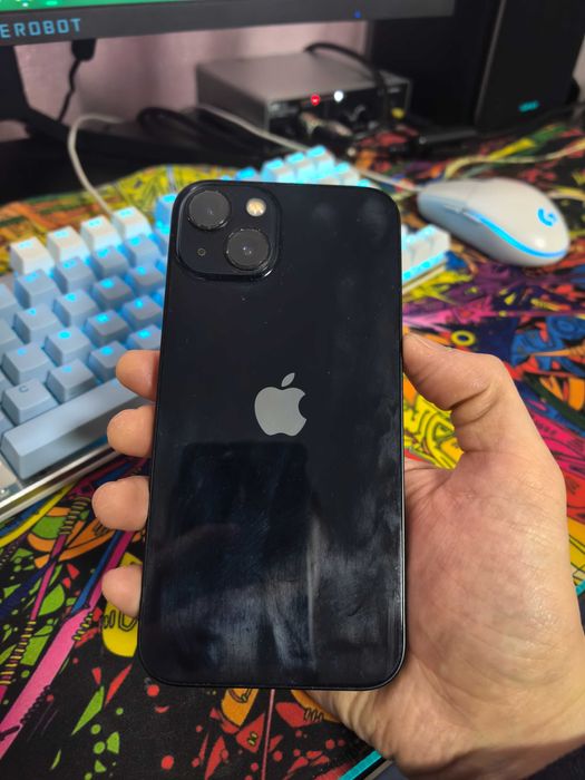 Продам IPhone 13, 128gb, midnight
