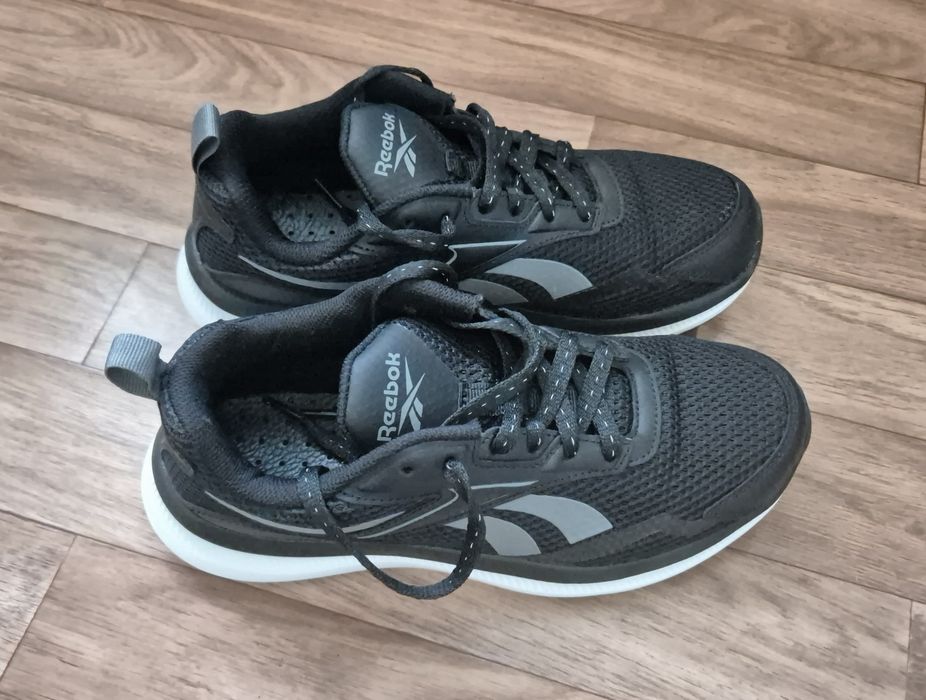 Кроссовки Reebok MUNDO
