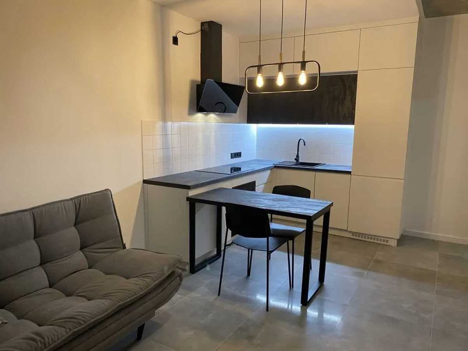 Дава се под наем Двустаен апартамент в София, Център - 55 кв.м за 407.49 € - Снимка #3