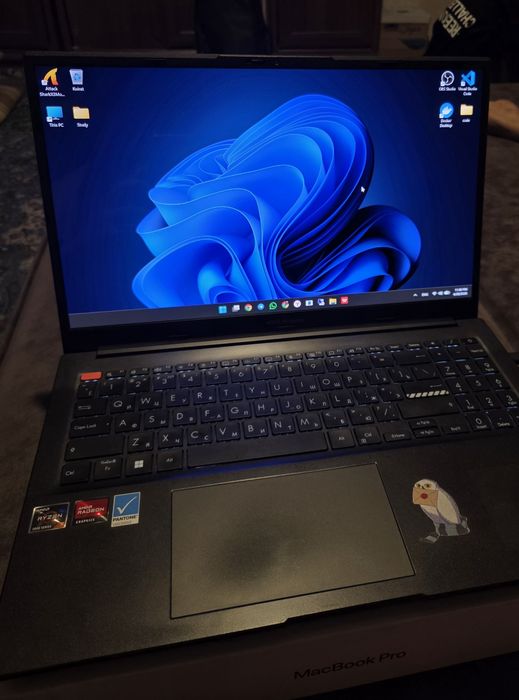 Asus vivobook s15 OLED