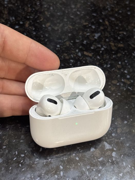 Продам Airpods pro