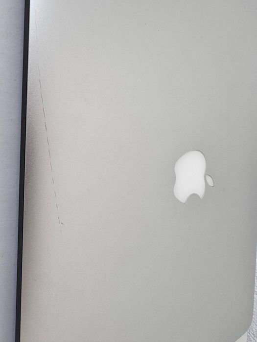 Лаптоп MacBook Air A1466, i7, 8 Gb Ram, 256 SSD