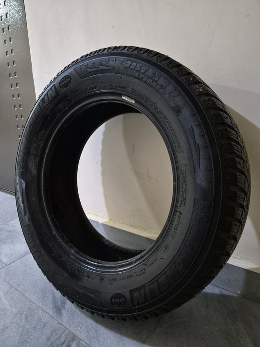 Авто Шины щипованный MISHELIN