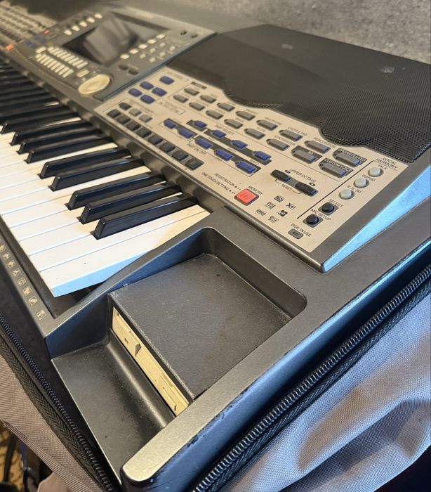 Yamaha PSR-9000 / Orga profesională / Arranger workstation