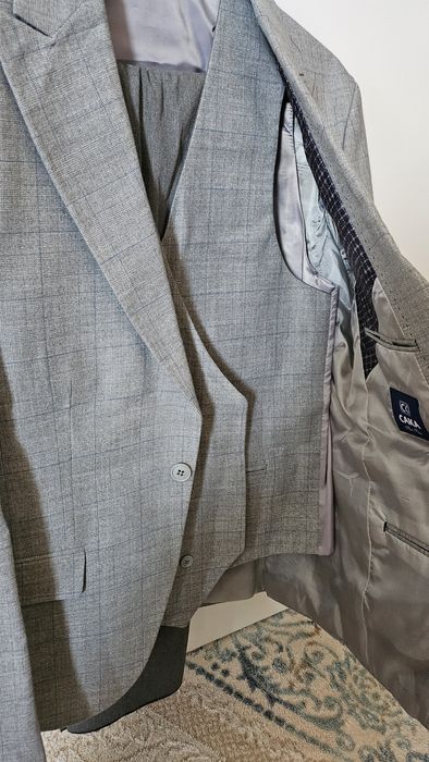 Продам брючный костюм