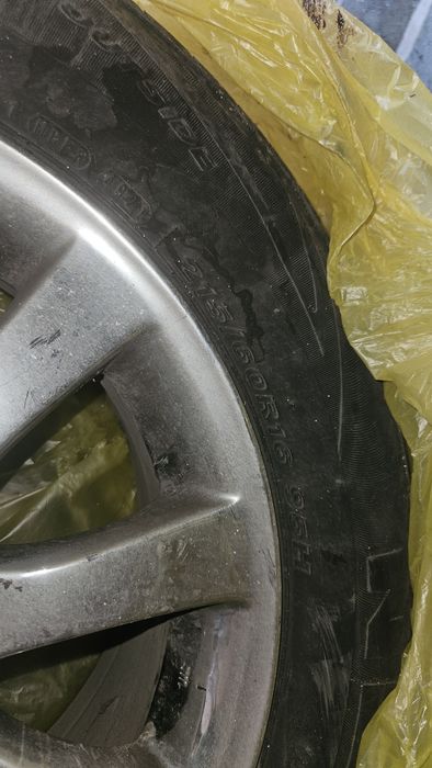 Продам диски с летней резиной.