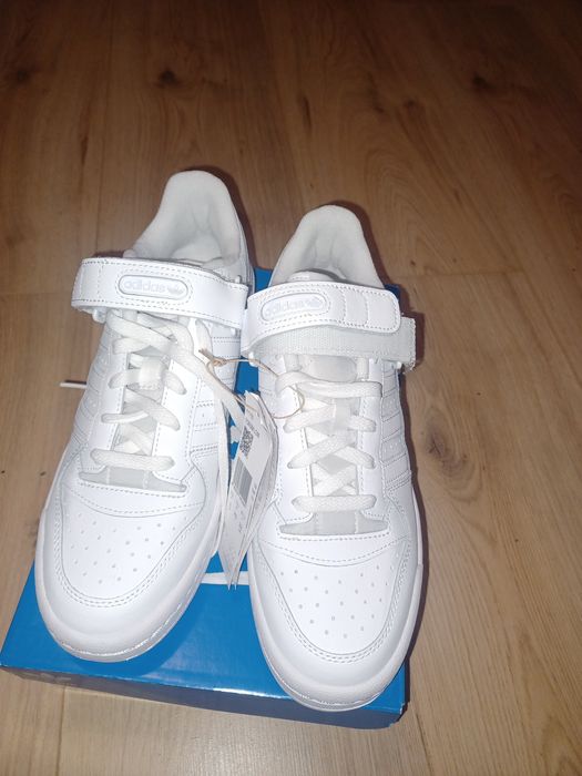 Vând adidași originali Adidas