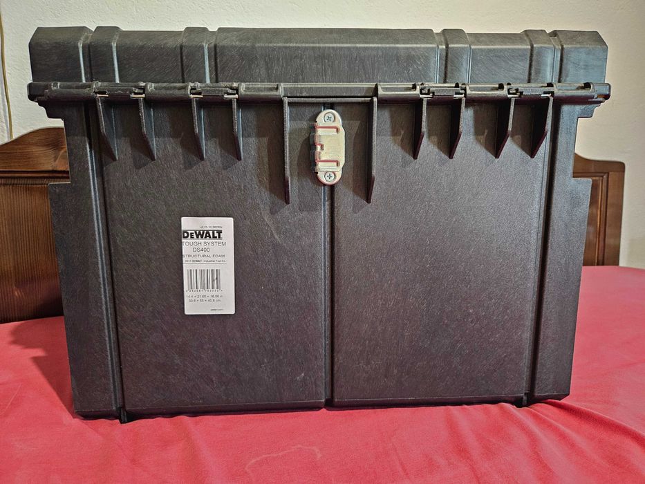 Куфар за инструменти DeWALT TOUGHSYSTEM DS400