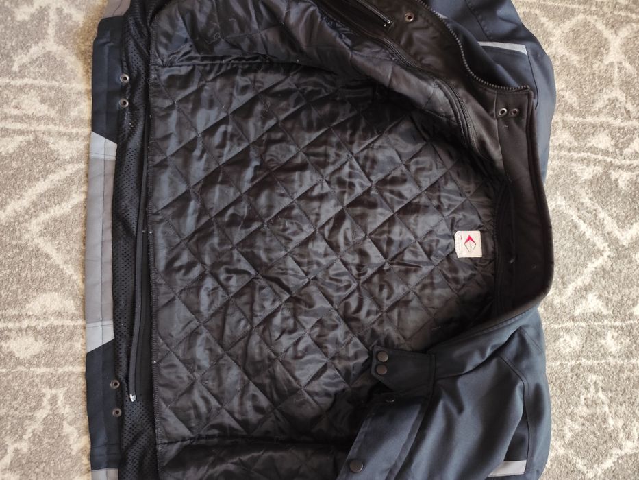 Мото екип Корона мото