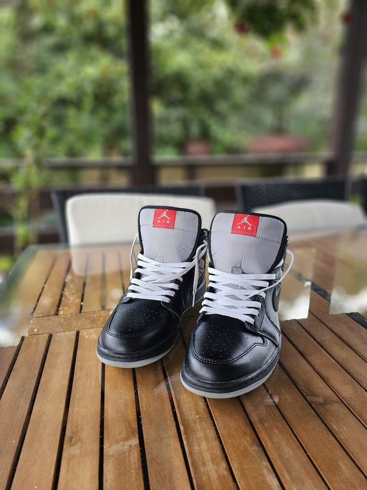 Jordan mid reflecive