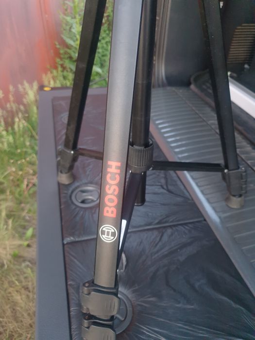 Строительный штатив “Bosch”