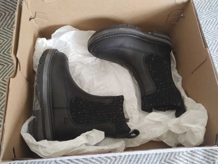 Clarks ботуши естествена кожа номер 24