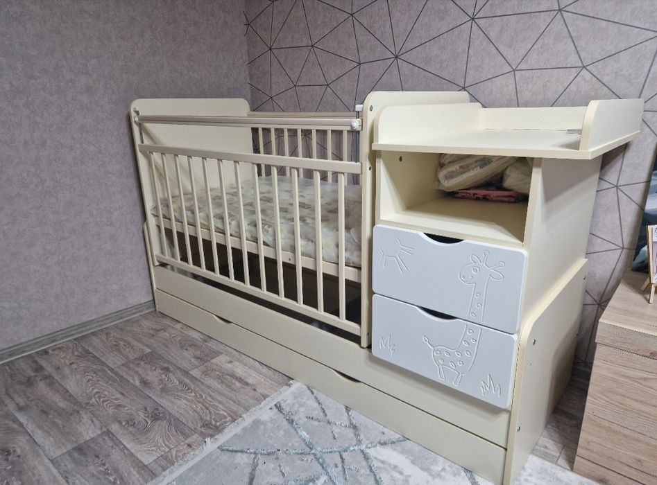 Продам детскую кроватку