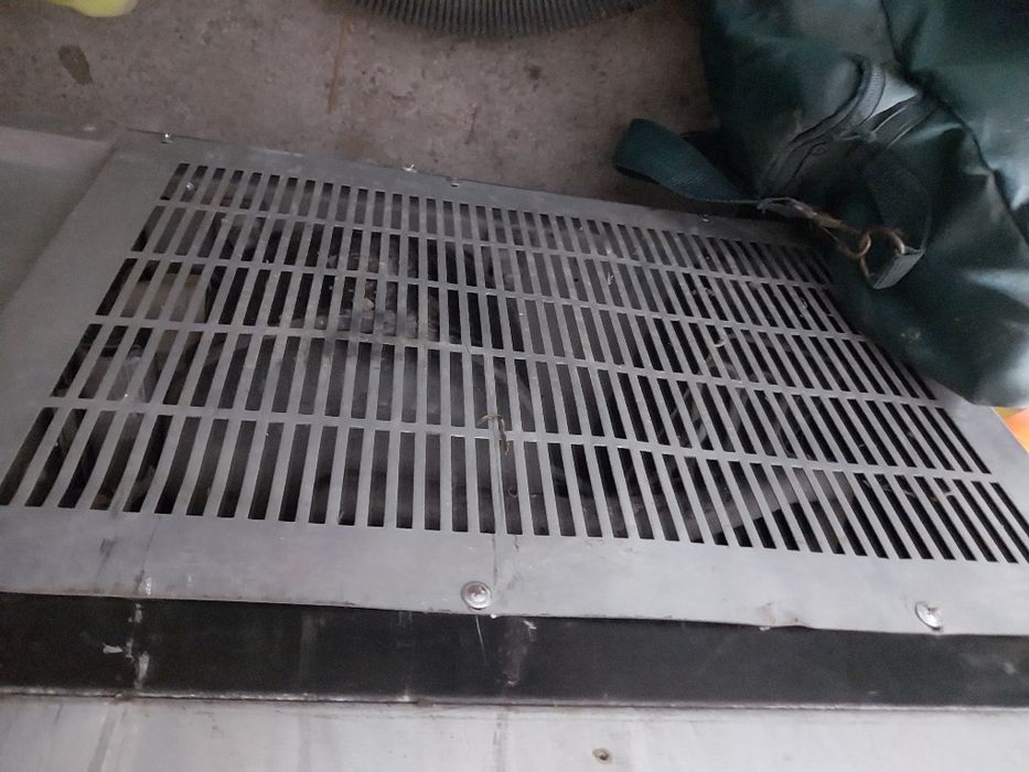 Продавам хладилна вендинг машина Саеко за снаксове и напитки