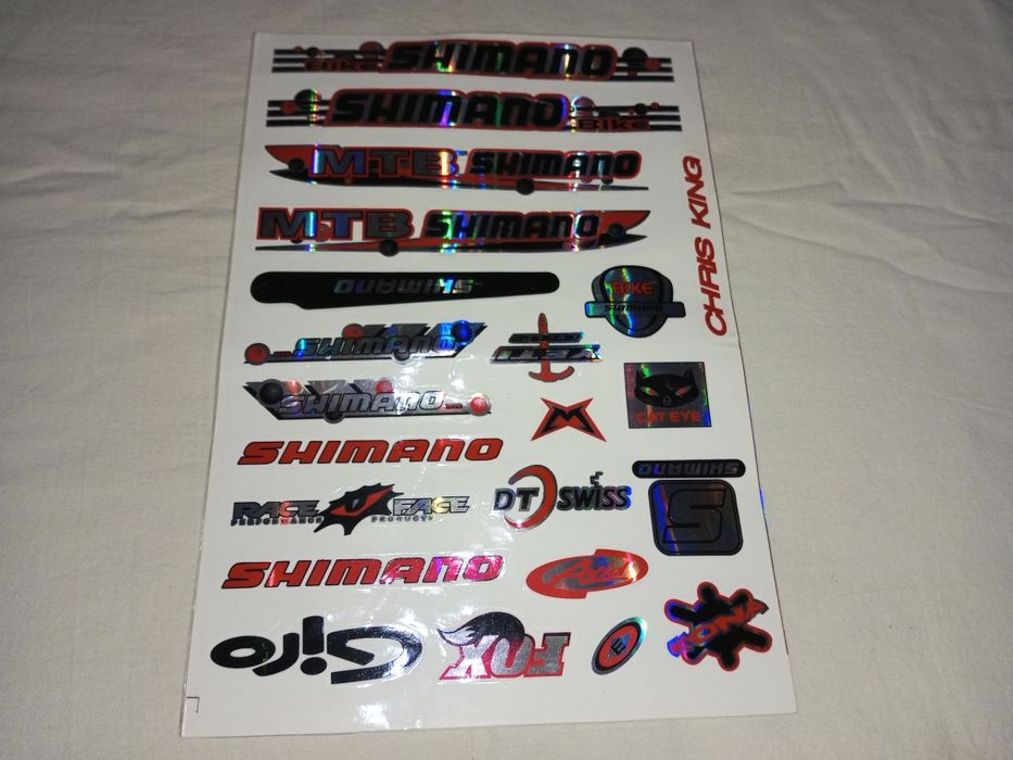 Наклейка самоклейка на раму велосипеда.