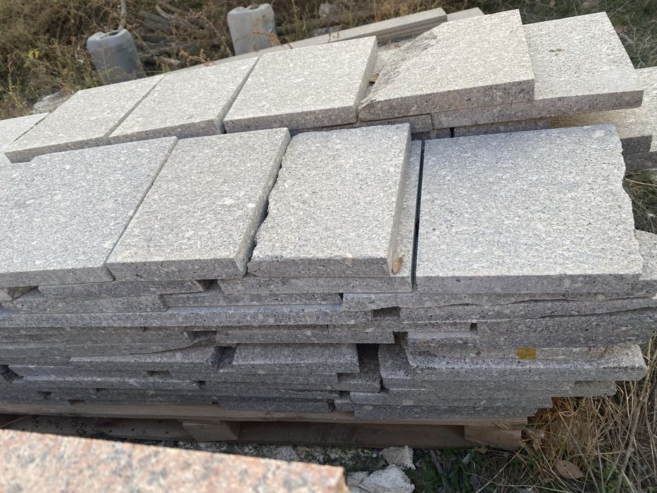 Гранит плита обрезки для терасс, лестниц. Курты