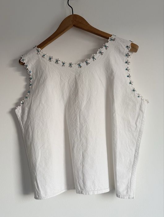 Bluză damă din pânză de cânepă, brodată manual cu mărgele, stil tradițional/boho