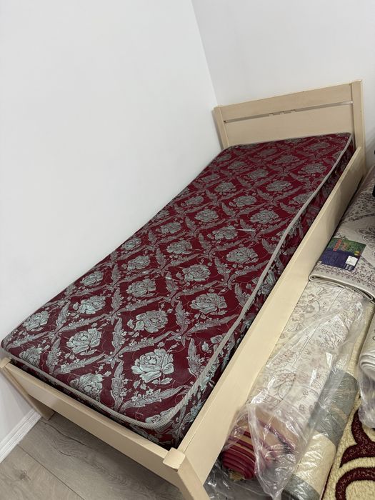 Продам кроват одинарный