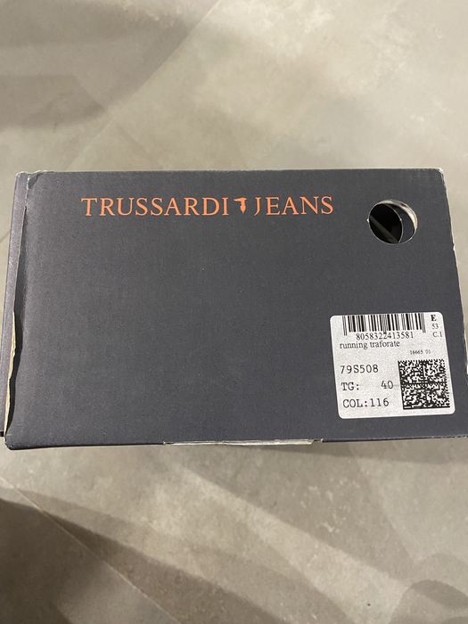 Оригинални обувки TRUSSARDI JEANS, размер 40
