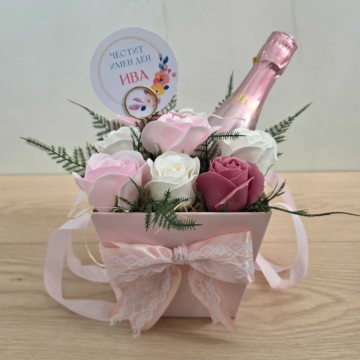 Луксозна кутия със сапунени рози