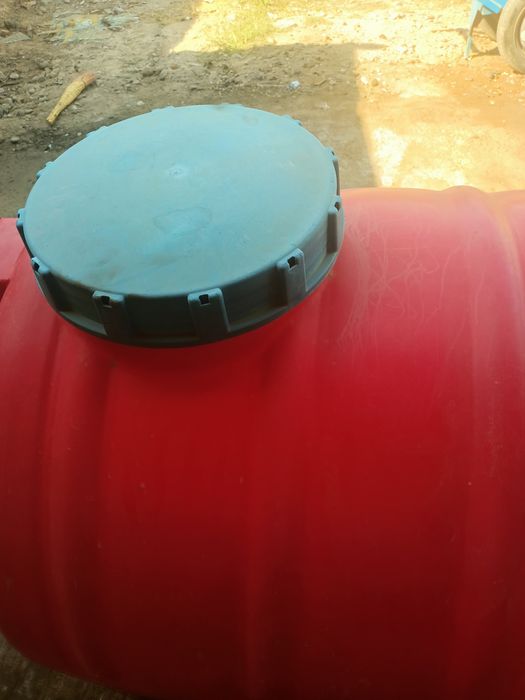 Бачок для воды. Срочна продам. Отличном состояние