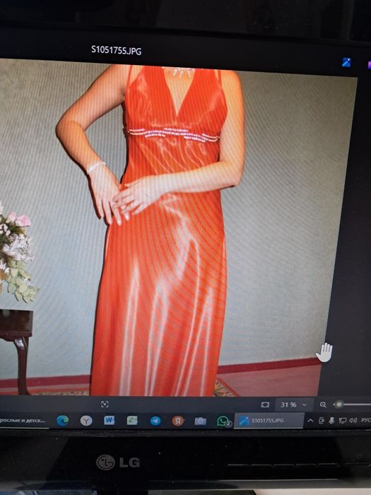 Красивое вечернее платье