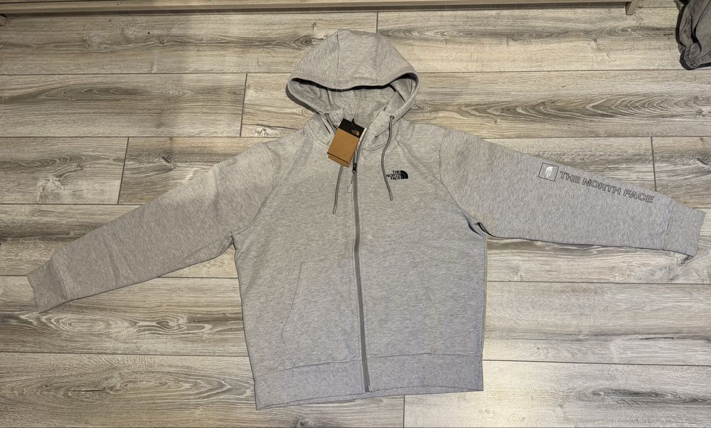 The North Face анцуг