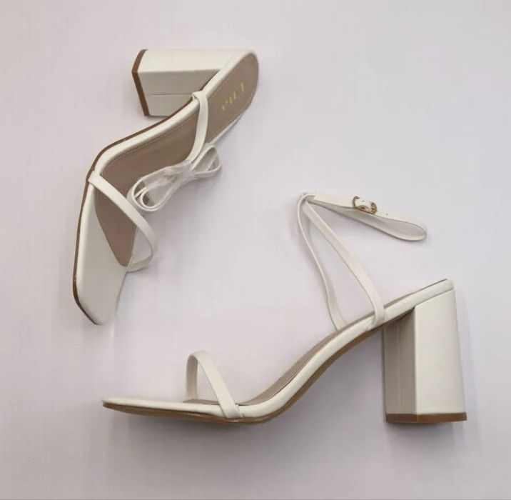 Туфли новая на каблуках