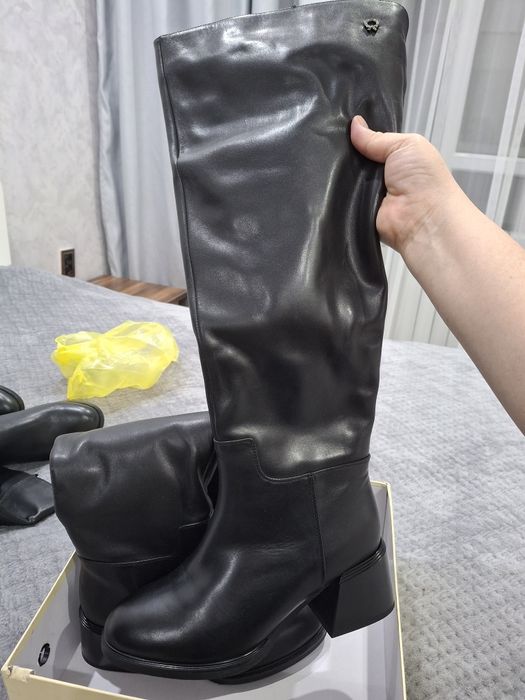Продаются новые сапоги