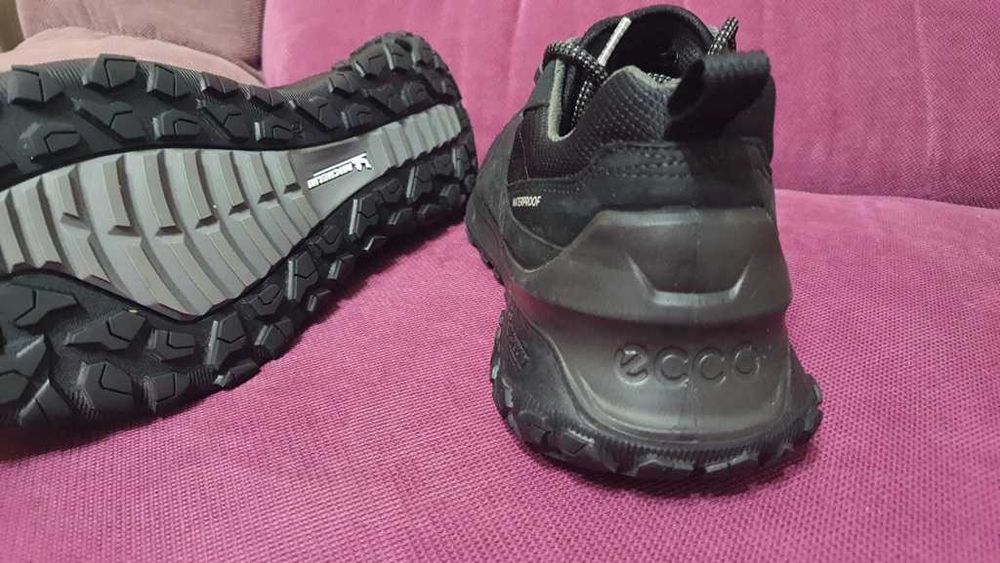 Pantofi sport ECCO Ult-trn Low Black waterproof marimea 46