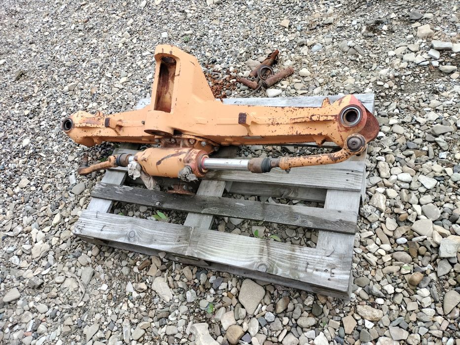 Dezmembrez Buldoexcavator Case 580 k