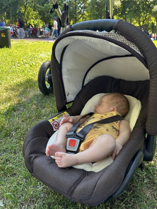 Продам Коляску Adamex 3 в 1