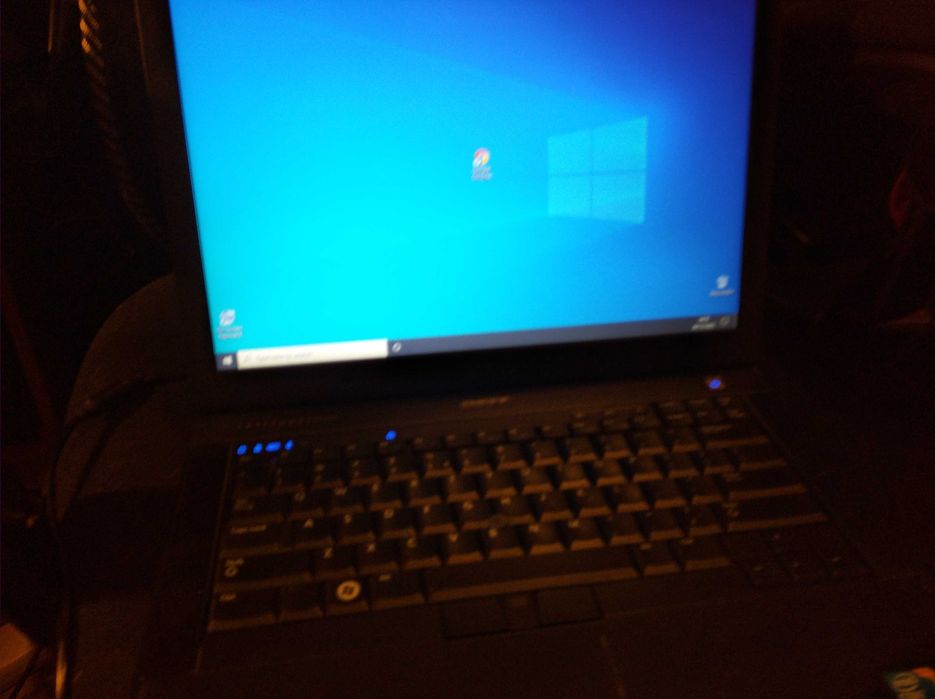 Doua laptopuri Dell VAND / SCHIMB cu telefon/tableta