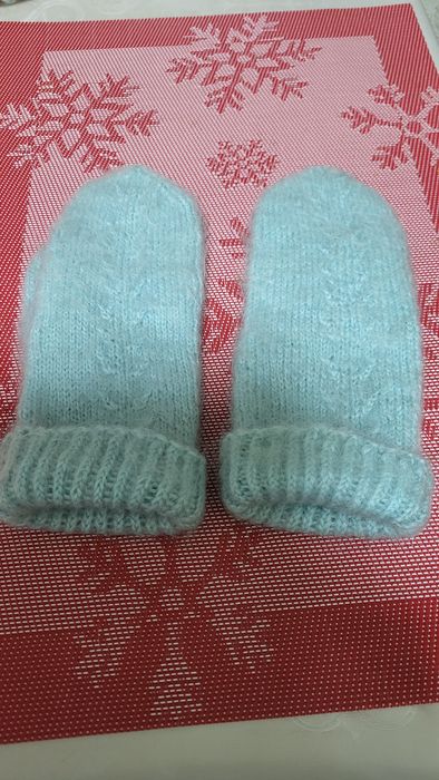 Варежки шерстянные