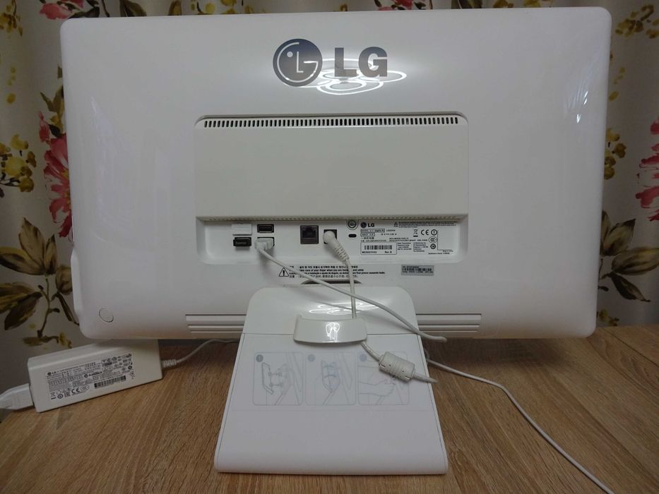 All in one PC,  model  LG22V24