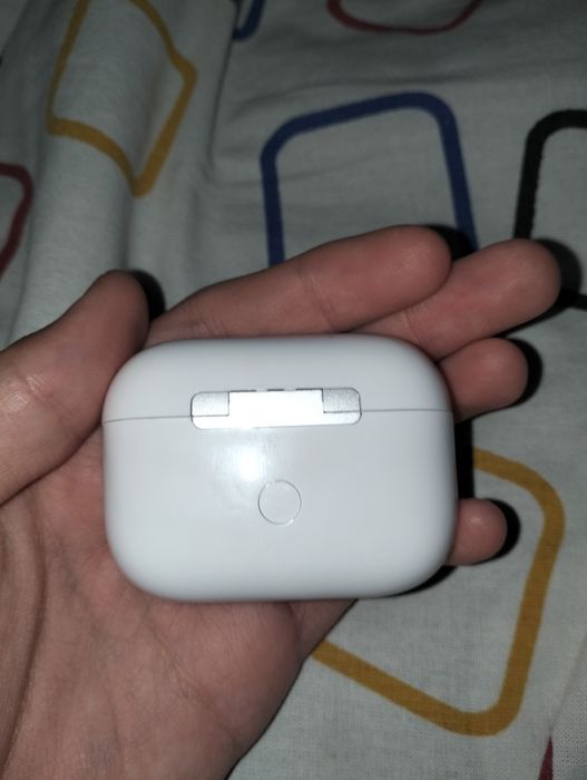 Air pro 2 Белый цвет