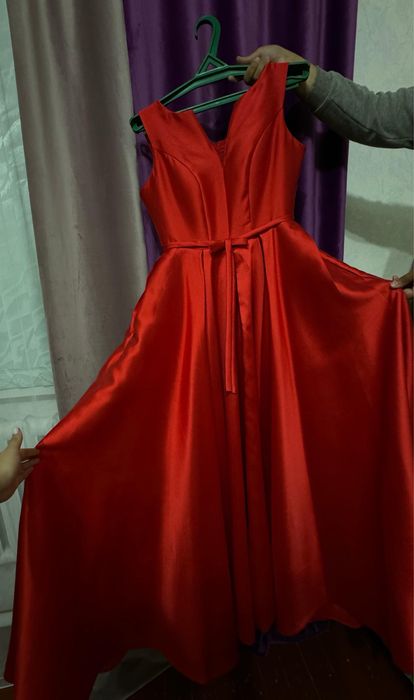 Вечерние платья на выпускной