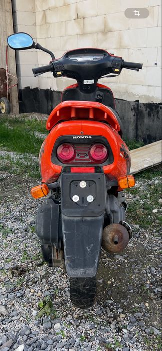 De vanzare scutere aduse din italia accept si variante .