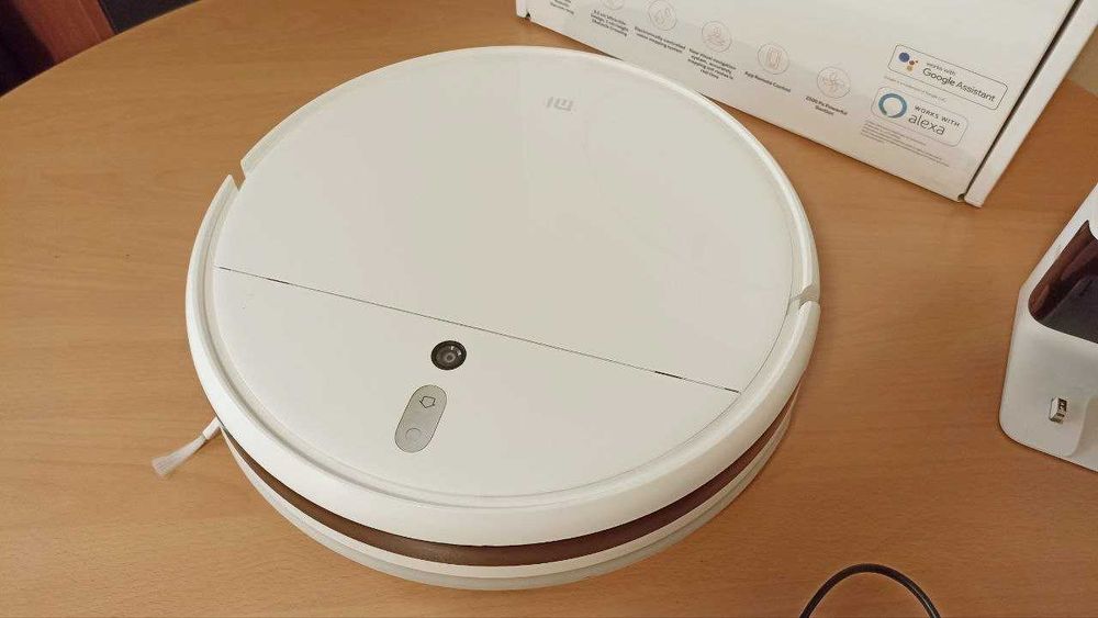 Xiaomi Mi Robot Vacuum Mop 1C Прахосмукачка робот