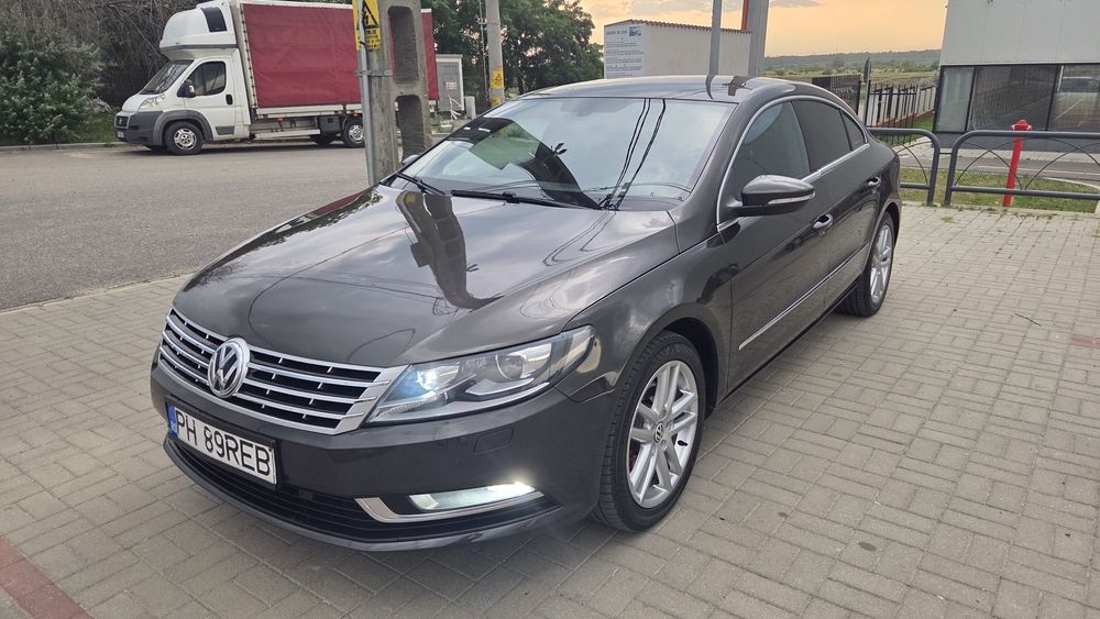 VOLKSWAGEN Passat CC 2012